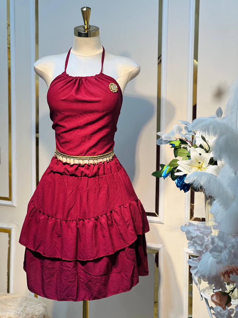 🆕 NOUVEAU 2026 — Ensemble Brassière Jupe à Volants Femme | Toutes Tailles S au 3XL | 5 Coloris : Noir, Rouge Bordeaux, Blanc, Bleu Ciel & Marron | Broche Dorée + Ceinture Perlée Incluses | Tenue Deux Pièces Chic Soirée & Quotidien